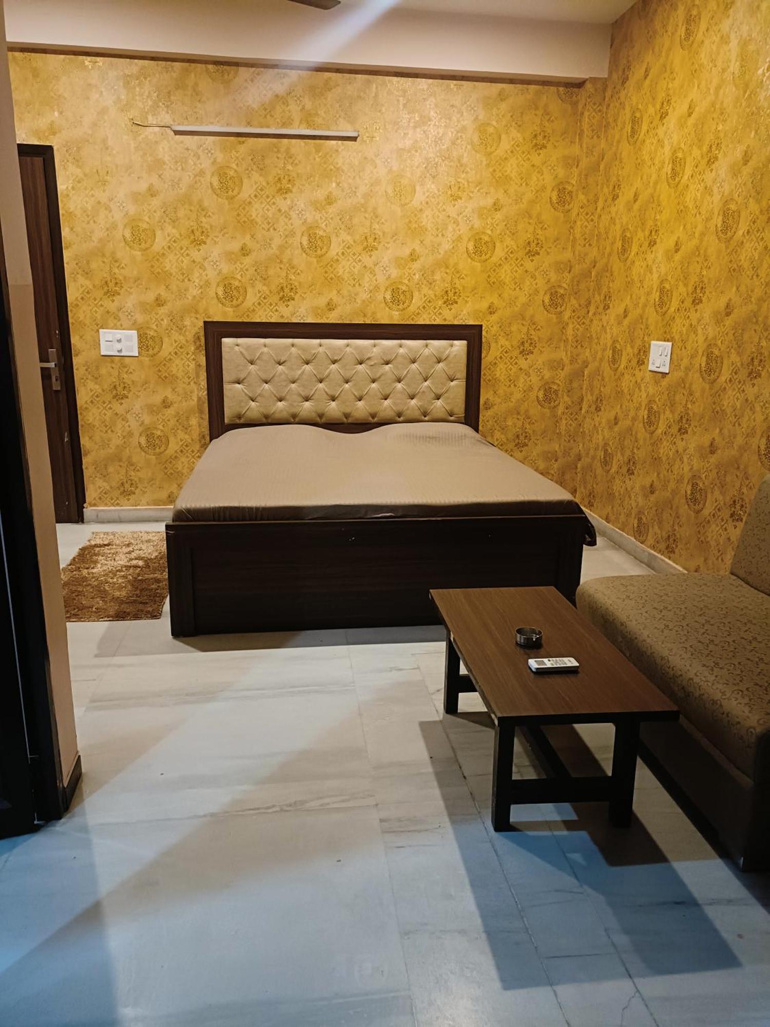 Mi Casa Sector 47 Leilighet Gurgaon Eksteriør bilde